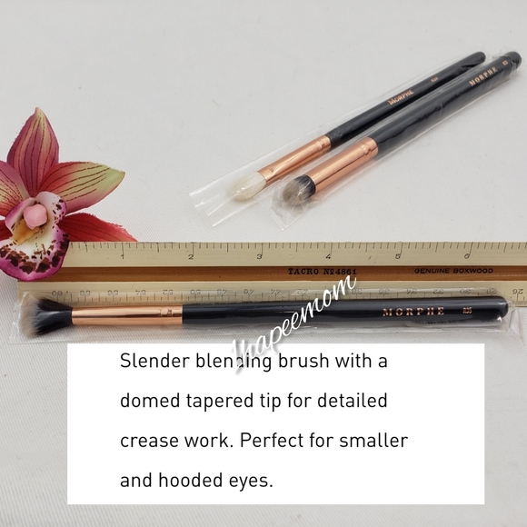 Morphe R35 Deluxe Blender Eyeshadow Brush - Picture 3 of 7